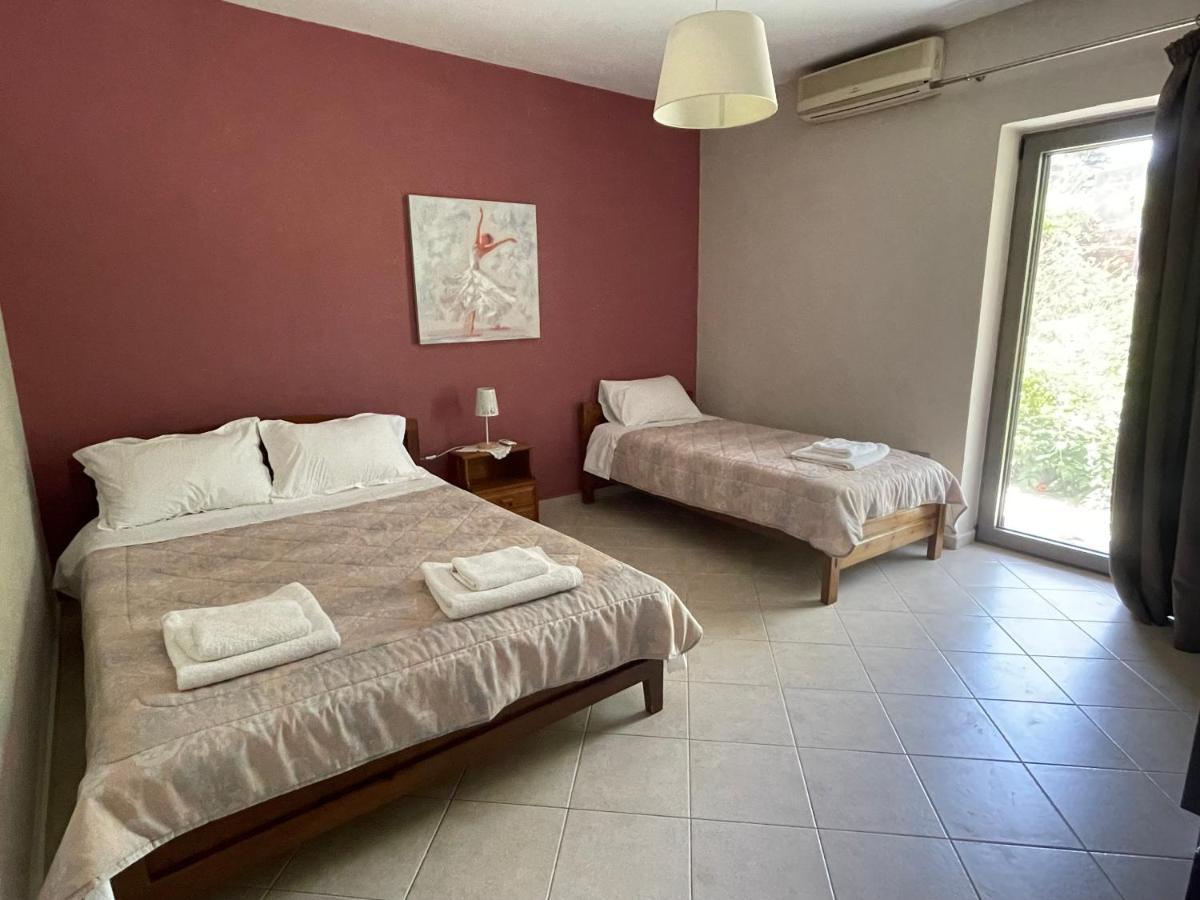 Chrissi'S House With Garden And Sea View Zerviana Villa กิสเซมอส ภายนอก รูปภาพ