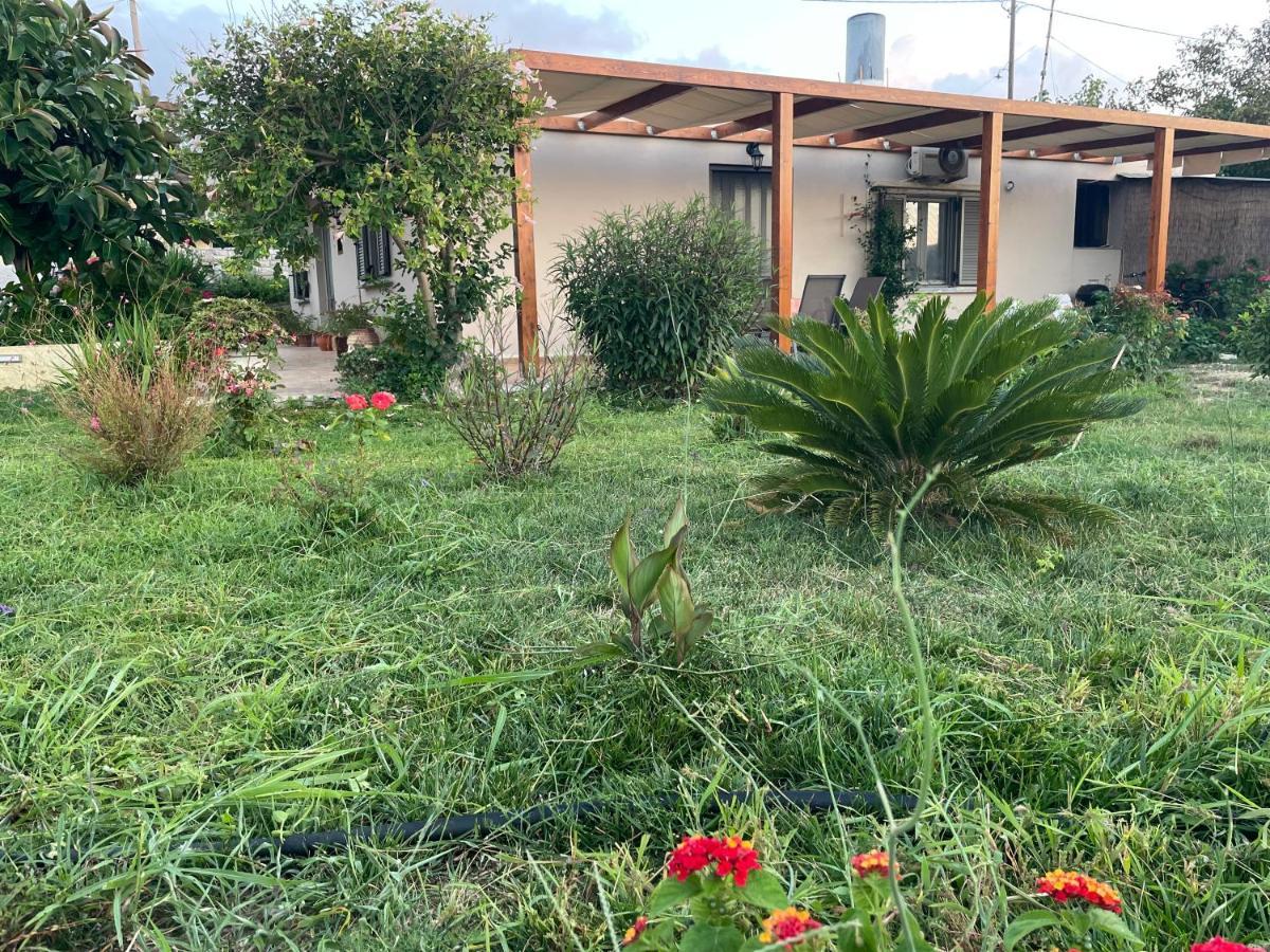 Chrissi'S House With Garden And Sea View Zerviana Villa กิสเซมอส ภายนอก รูปภาพ