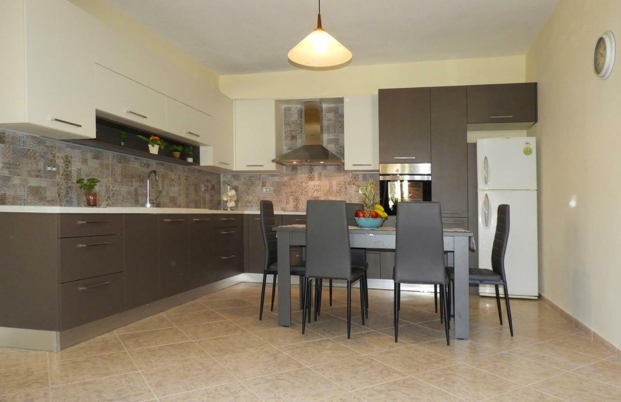 Chrissi'S House With Garden And Sea View Zerviana Villa กิสเซมอส ภายนอก รูปภาพ